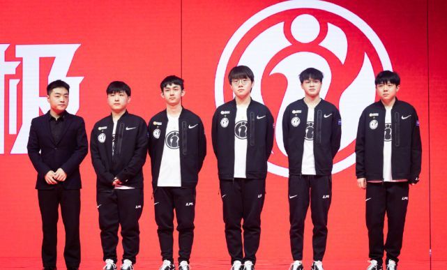 正是依赖于 正是依赖于