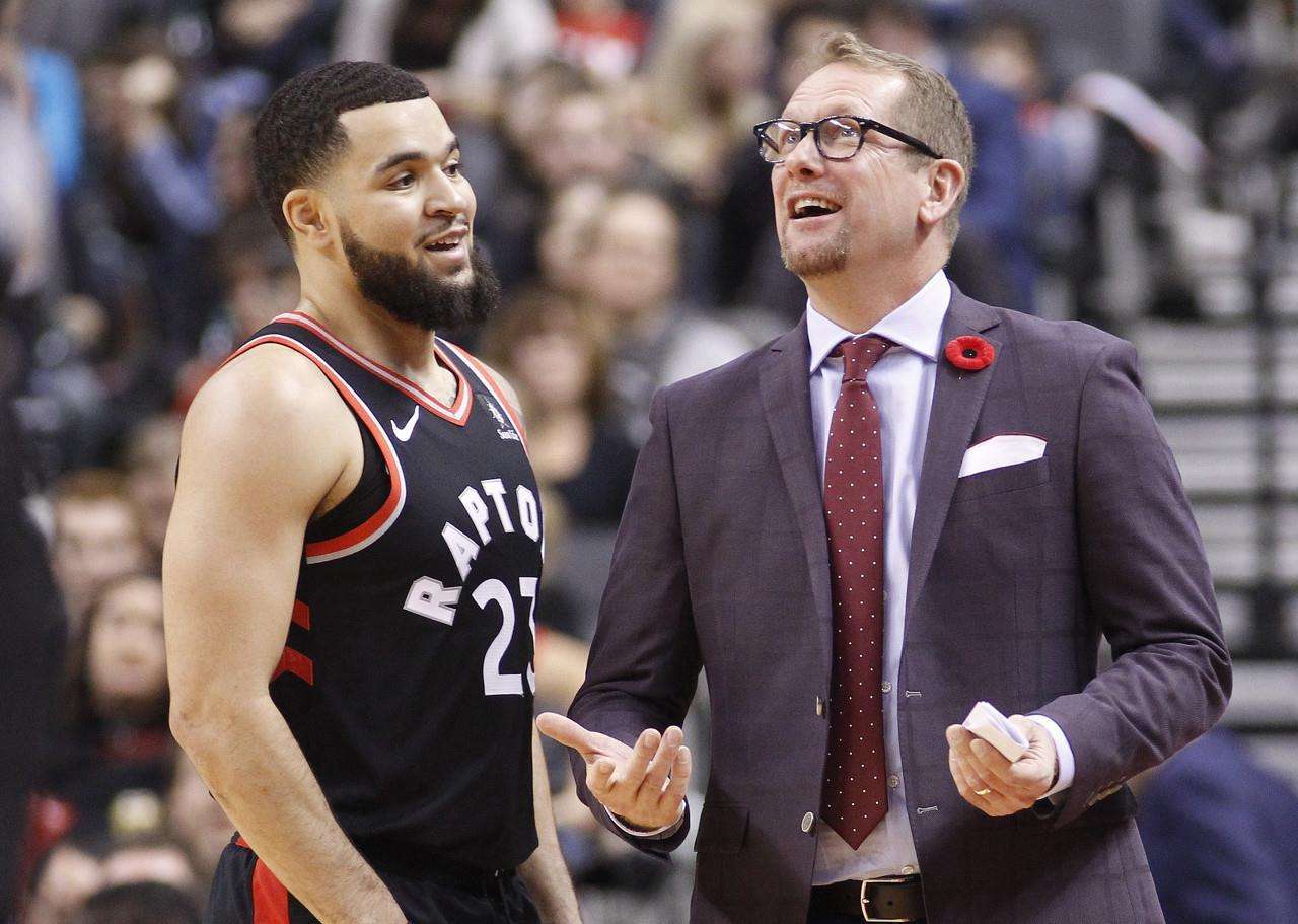 顿门将奋力 顿门将奋力